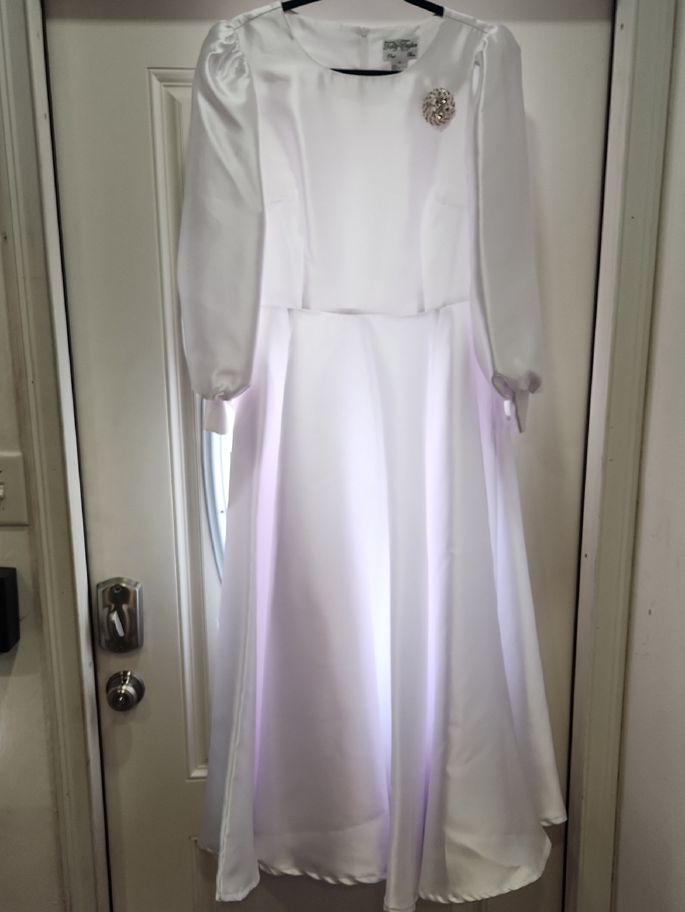 White Satin Long Sleeve Formal Dress